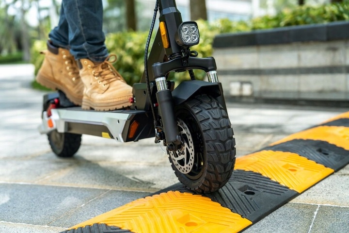 Kukirin M4 Max Składany Pojazd elektryczny 1000W 45km/h 48V/18.2Ah 65KM - obrazek 7